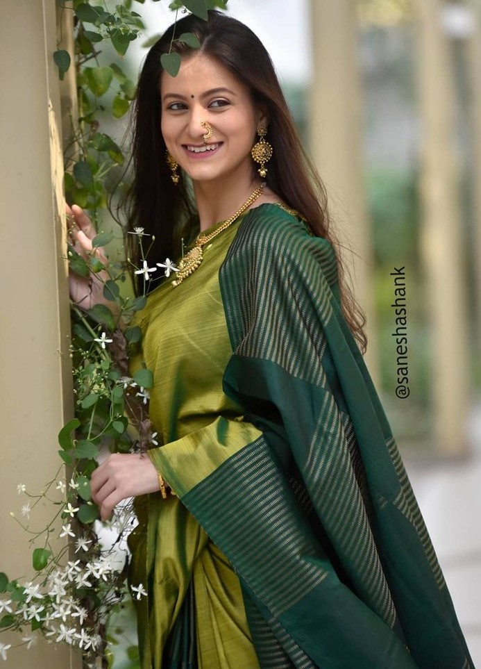 Revati Lele Biography Marathi