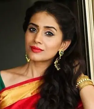 Sonali Kulkarni Mahiti Marathi 