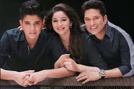 Sachin Tendulkar With His Childrens 