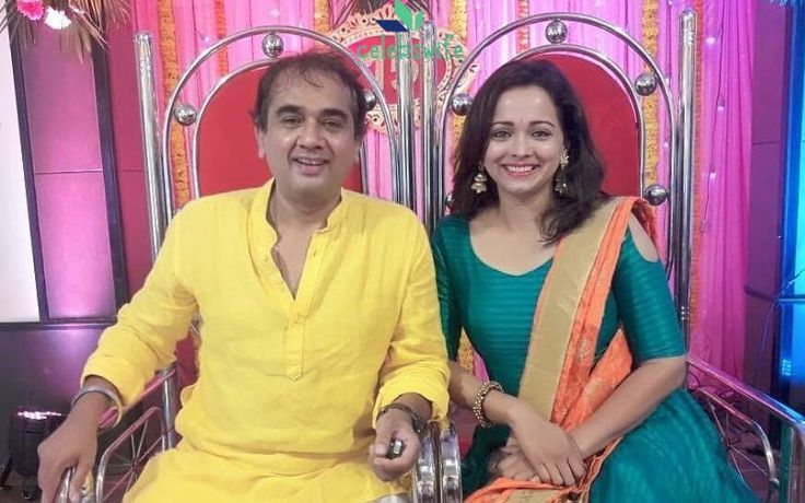 Shweta Mehendale with Her Husband Rahul Mehendale 