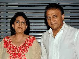 Sunil Gavaskar With His WIfe Marshneil Gavaskar 