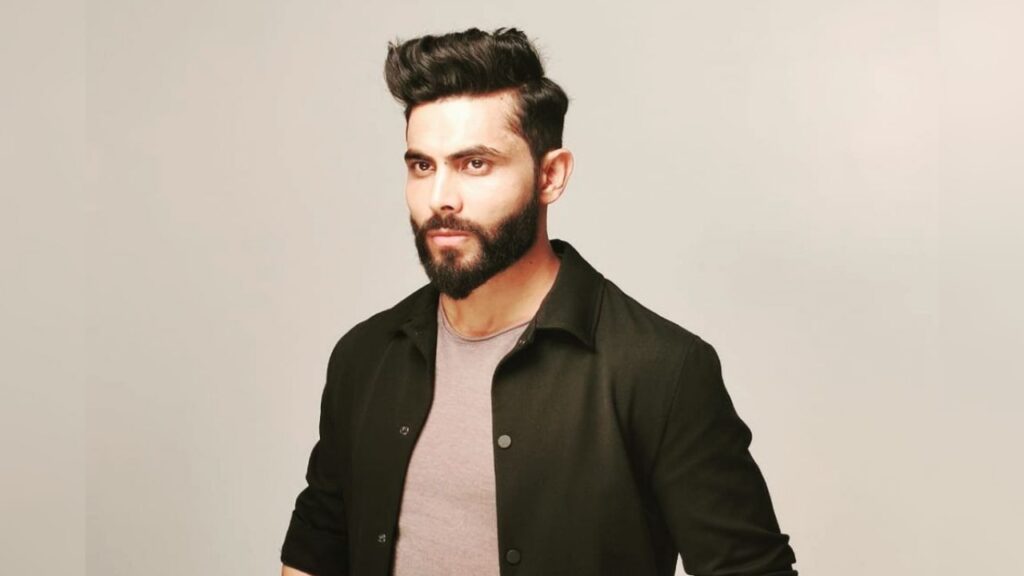 Ravindra Jadeja Biography Marathi