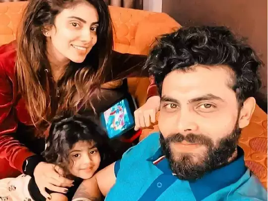 Ravindra Jadeja with His Family